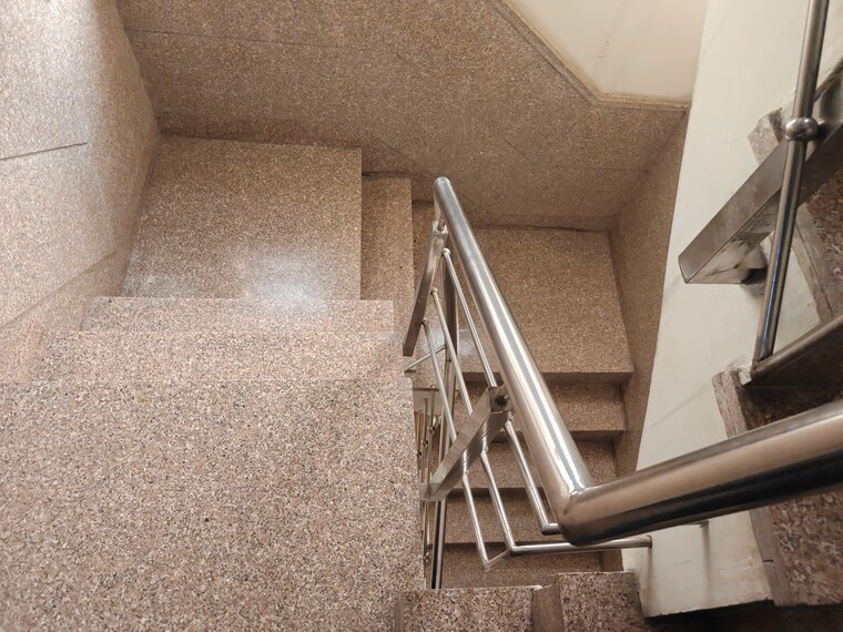 undefined, mukherjee nagar 3 Bedroom 1440 Sq.Ft. Builder Floor In Mukherjee Nagar Delhi 9554591