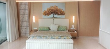 Bedroom in 5 BHK Apartment at Lower Parel – for Rent