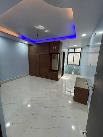 Room in 3 BHK Apartment at Bailey Road – for Rent