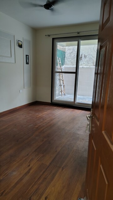 Kitchen in 3 BHK Builder Floor at Smart World Orchard, Sector 61 – for Sale