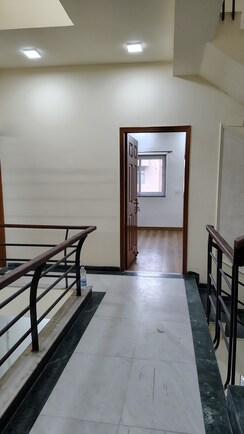 3 BHK Builder Floor For Sale in Smart World Orchard