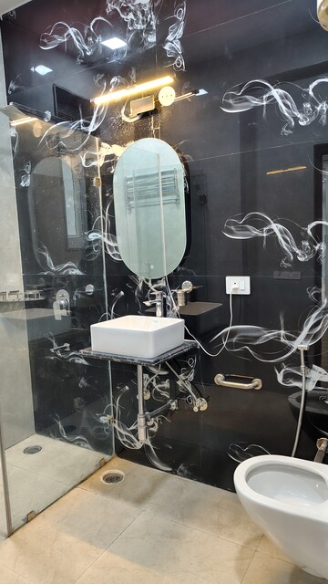 Gym in 3 BHK Builder Floor at Smart World Orchard, Sector 61 – for Sale