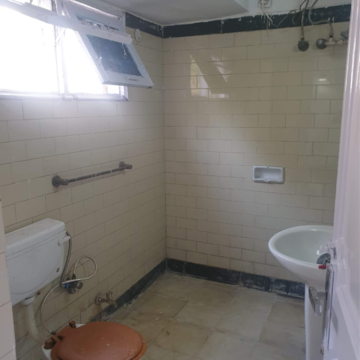 Bathroom in 5 BHK Builder Floor at Boutique Residential Apartments A 3 2, Vasant Vihar – for Rent