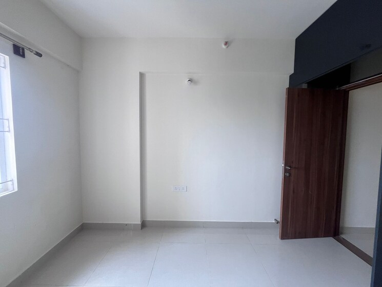 Room, monarch-aqua 3 Bedroom 1291 Sq.Ft. Apartment In Kr Puram Bangalore 9554611