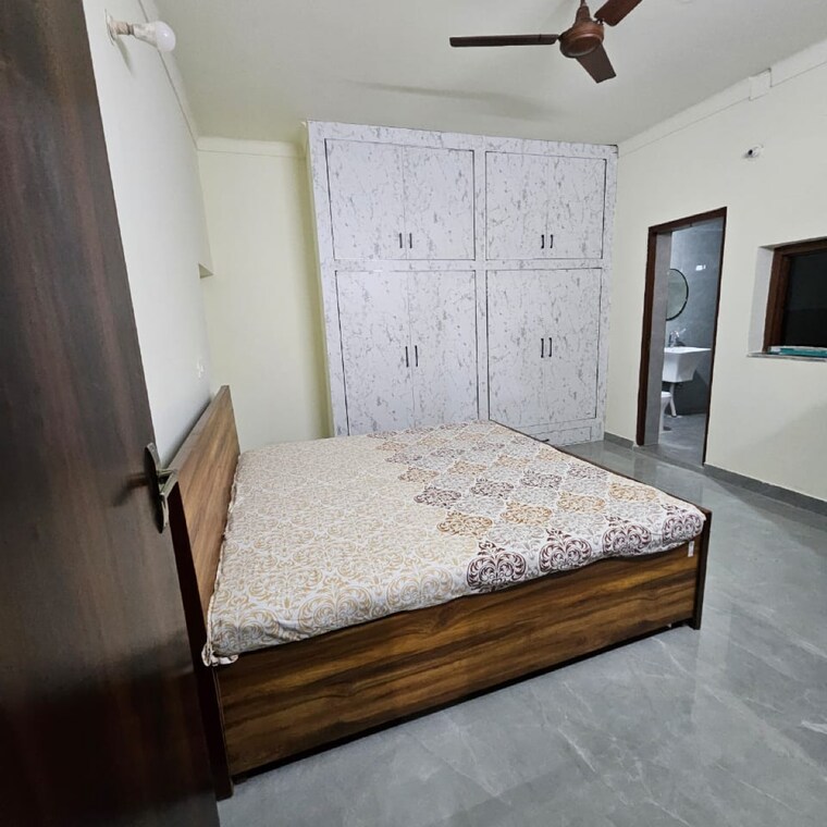 Bedroom, sector 9 1 Bedroom 850 Sq.Ft. Builder Floor In Sector 9 Gurgaon 9554634