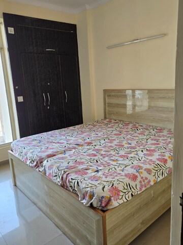 2 BHK Apartment For Rent in KW Srishti, Raj Nagar Extension