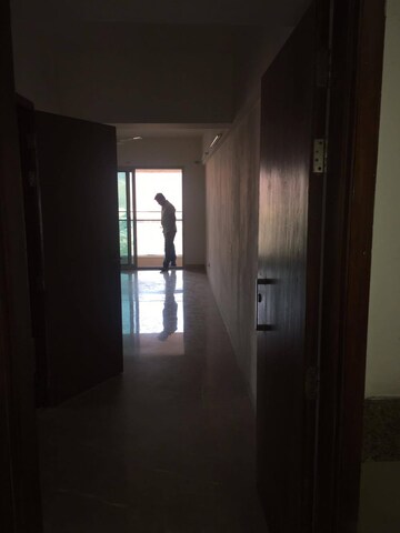 Room in 4 BHK Apartment at DB Realty Orchid Woods, Goregaon East – for Rent