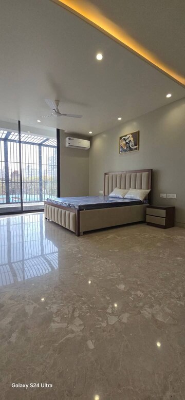 Living Room in 1 BHK Builder Floor at Dlf Cyber City, Sector 24 – for Rent