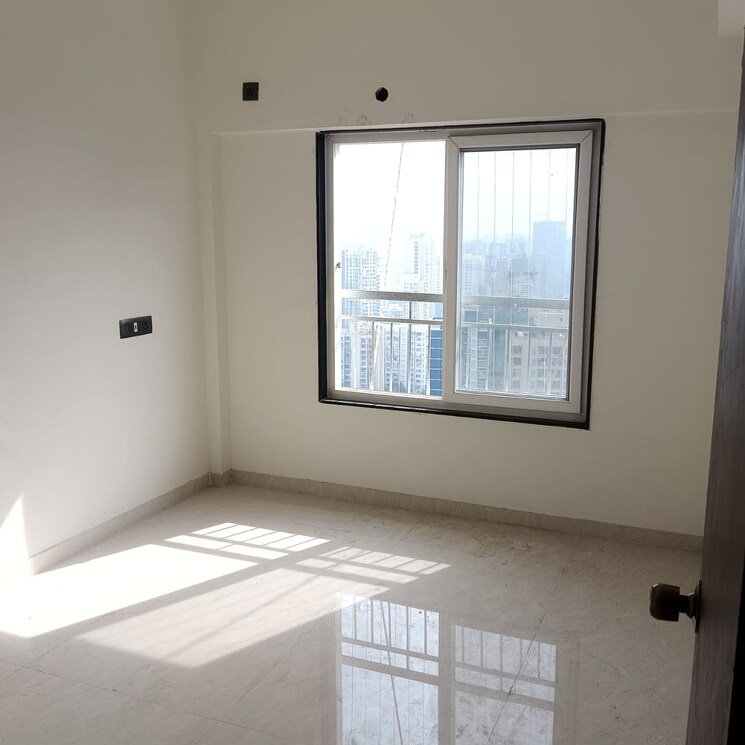 Room, high-rise-building 3 Bedroom 950 Sq.Ft. Apartment In Goregaon West Mumbai 9554713