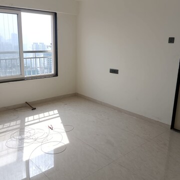 Room in 3 BHK Apartment at High Rise Building, Goregaon West – for Rent