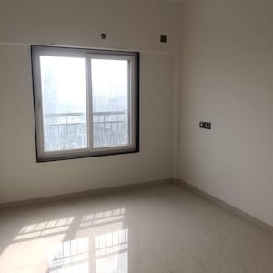 Room in 3 BHK Apartment at High Rise Building, Goregaon West – for Rent