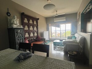 Living Room in 3 BHK Apartment at Andheri West – for Rent