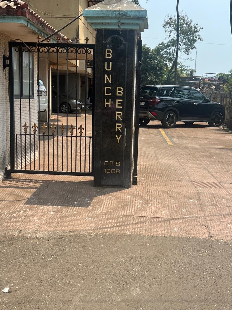 Exterior View, andheri west 3 Bedroom 800 Sq.Ft. Apartment In Andheri West Mumbai 9554718