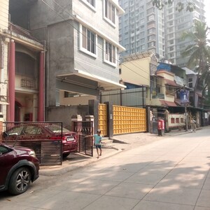 Parking in  Warehouse at Unnat Nagar CHS, Goregaon West – for Rent