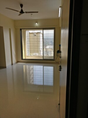 Room in 1 BHK Apartment at Royal Crystal Wing B, Malad East – for Rent