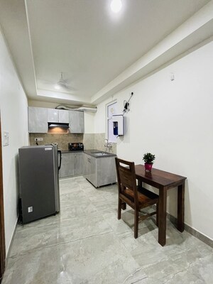 Master Bedroom in 2 BHK Builder Floor at Dlf Cyber City, Sector 24 – for Rent