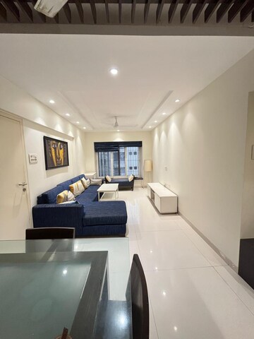 Master Bedroom in 2 BHK Apartment at Andheri West – for Rent