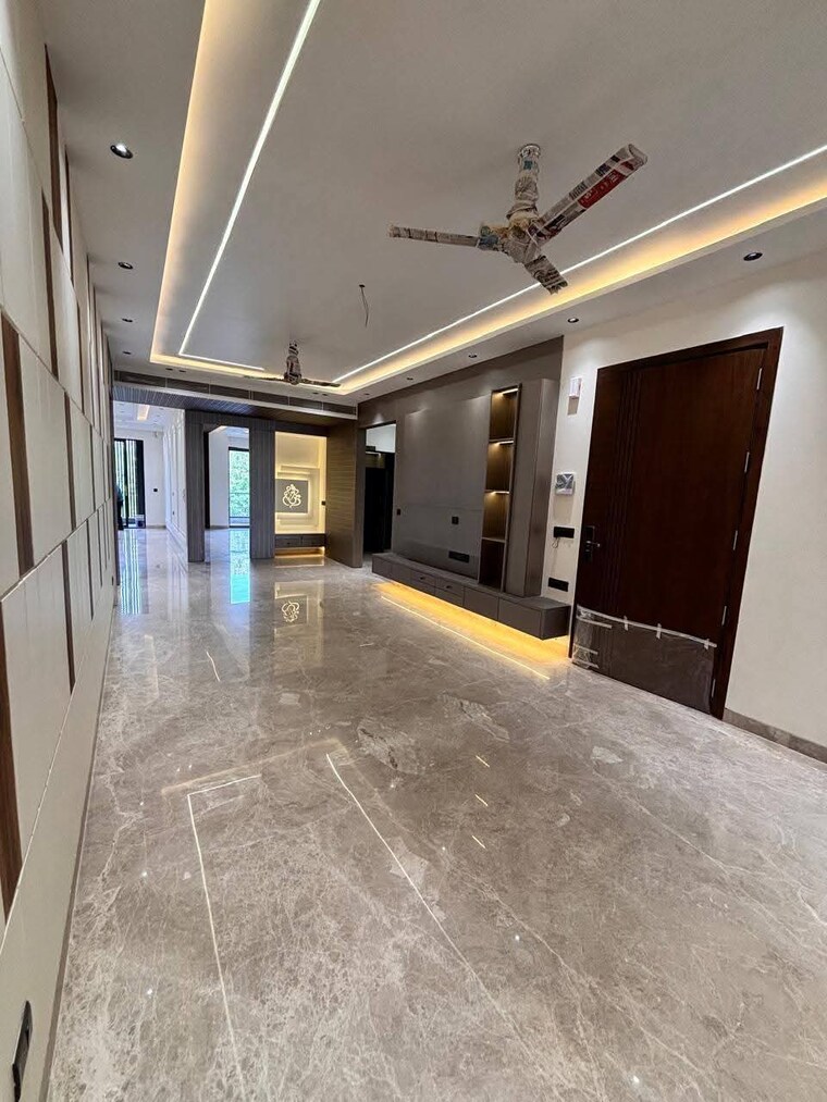 Room, dlf-cyber-city 3 Bedroom 1823 Sq.Ft. Builder Floor In Sector 24 Gurgaon 9554737