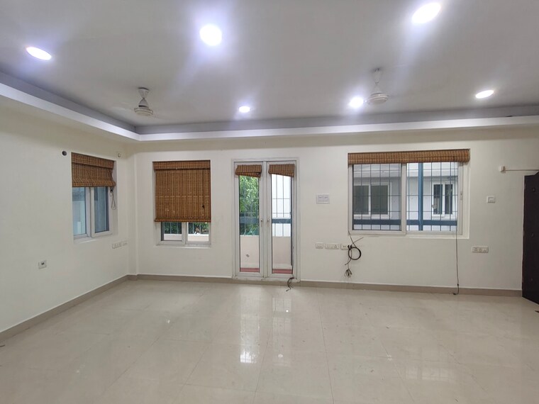 Room, kodambakkam 3 Bedroom 3000 Sq.Ft. Independent House In Kodambakkam Chennai 9554774