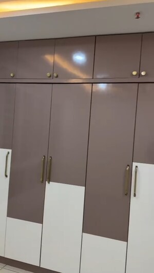 Furnished Amenities in 3 BHK Apartment at Marina Skies, Hi Tech City – for Rent