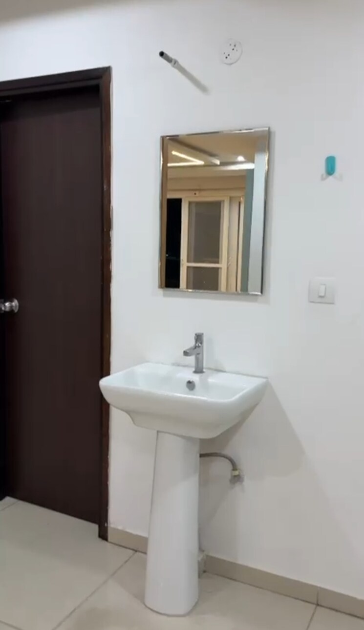 Bathroom, marina-skies 3 Bedroom 1550 Sq.Ft. Apartment In Hi Tech City Hyderabad 9554785
