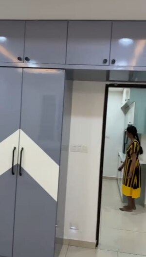 Furnished Amenities in 3 BHK Apartment at Marina Skies, Hi Tech City – for Rent