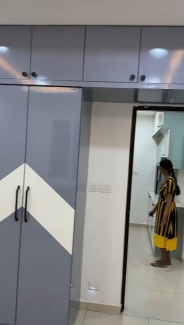 Furnished Amenities in 3 BHK Apartment at Marina Skies, Hi Tech City – for Rent