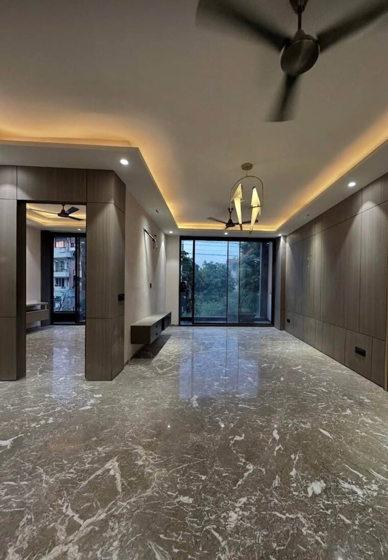 Room, asf-towers 3 Bedroom 1652 Sq.Ft. Builder Floor In Udyog Vihar Phase 4 Gurgaon 9554799