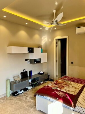 Bedroom in 4 BHK Builder Floor at ASF Towers, Udyog Vihar Phase 4 – for Rent