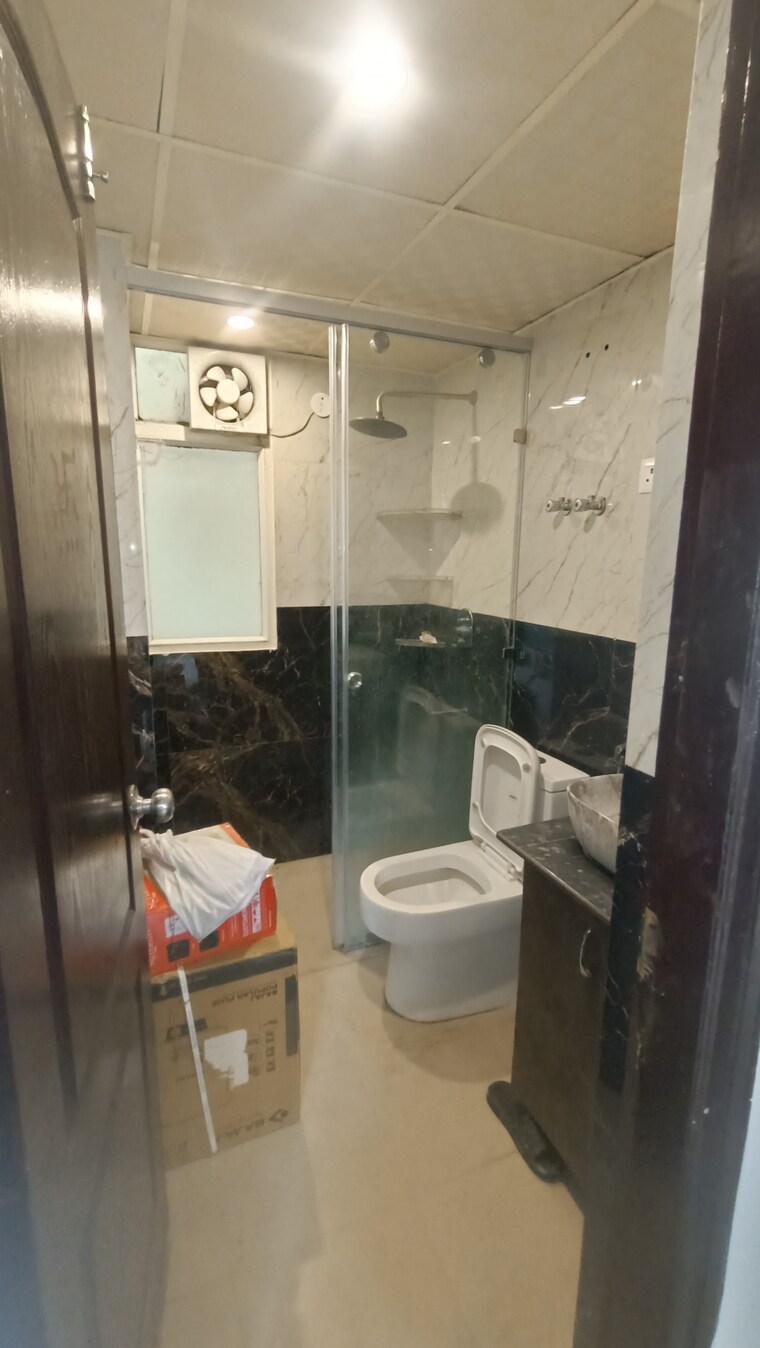 Team Area, sethi-max-royal 2 Bedroom 895 Sq.Ft. Apartment In Sector 76 Noida 9554815