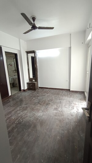 2 BHK Apartment For Rent in Sethi Max Royal, Sector 76