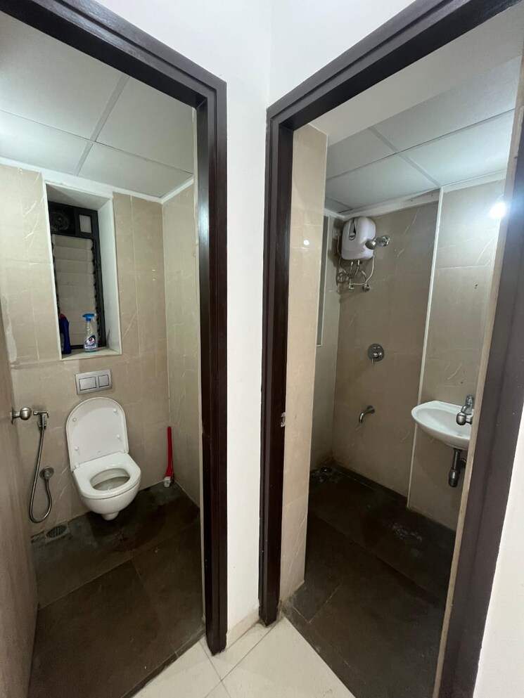 Bathroom, lodha-palava-downtown-dombivli-east 1 Bedroom 465 Sq.Ft. Apartment In Dombivli East Thane 9554825