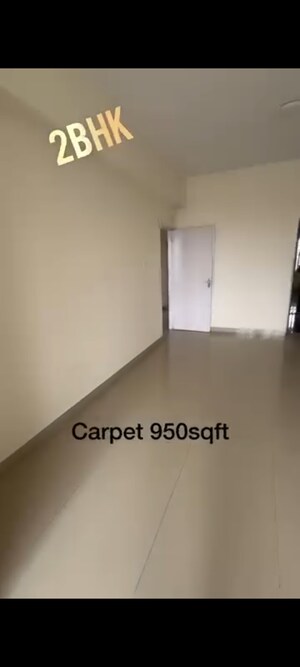 2 BHK Apartment For Rent in Mermit Tower, Lower Parel