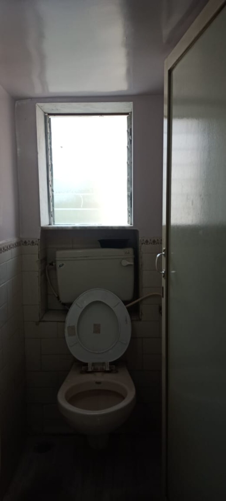 Bathroom, mig-colony 2 Bedroom 950 Sq.Ft. Apartment In Worli Mumbai 9554834