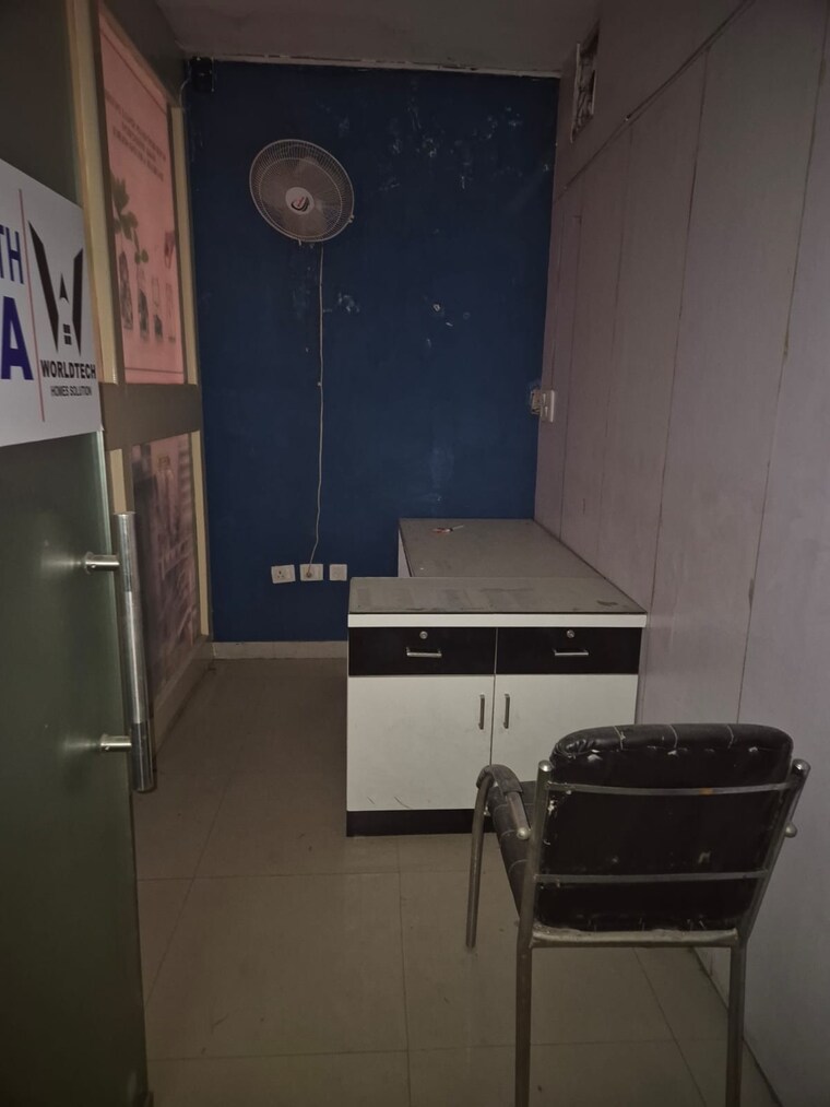 Team Area, vibhuti khand Commercial Office Space 1450 Sq.Ft. In Vibhuti Khand Lucknow 9554833