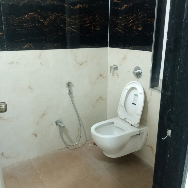 Bathroom, jawahar-nagar-chs-goregaon 2 Bedroom 750 Sq.Ft. Apartment In Goregaon West Mumbai 9554845