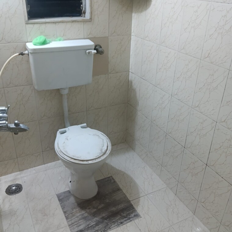 Bathroom, sundaram-apartments-malad-west 1 Bedroom 600 Sq.Ft. Apartment In Malad West Mumbai 9554849