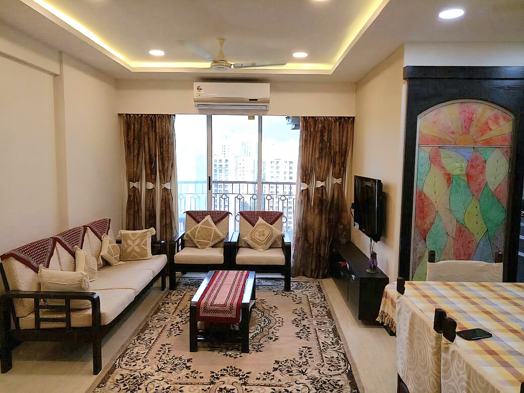 2 BHK Apartment For Sale in Hiranandani Estate