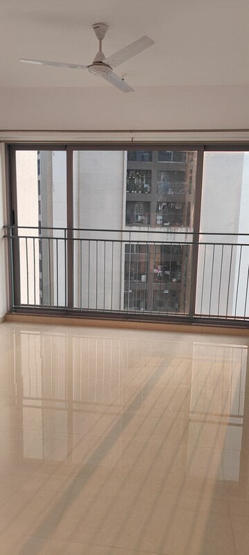 Bedroom in 3 BHK Apartment at Kalpataru Sunrise Grande, Kolshet Road – for Rent