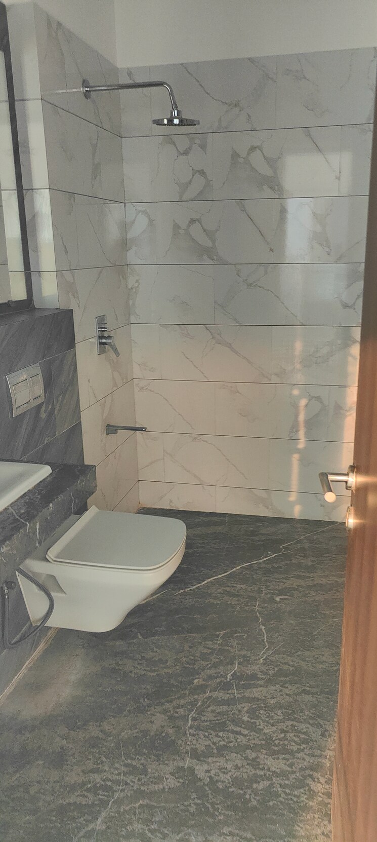 Bathroom, kalpataru-sunrise-grande 3 Bedroom 1200 Sq.Ft. Apartment In Kolshet Road Thane 9554877