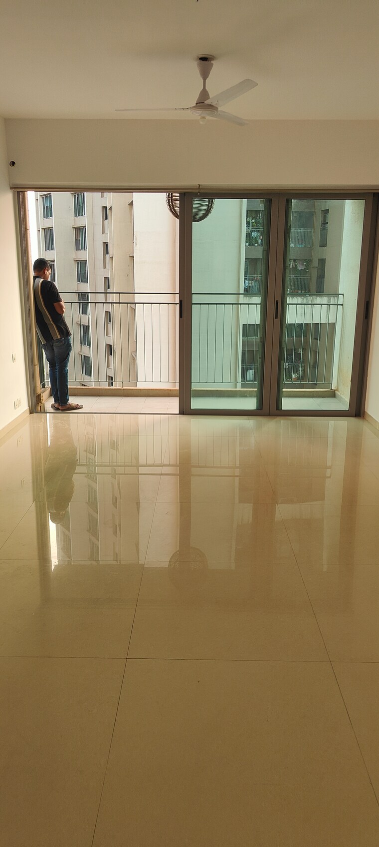 Living Room, kalpataru-sunrise-grande 3 Bedroom 1200 Sq.Ft. Apartment In Kolshet Road Thane 9554877