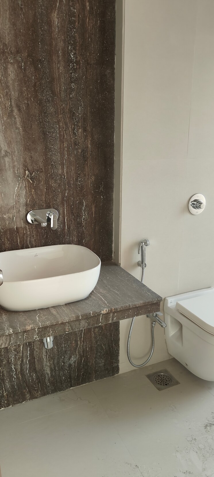 Bathroom, kapur bawdi 3.5 Bedroom 1600 Sq.Ft. Apartment In Kapur Bawdi Thane 9554879