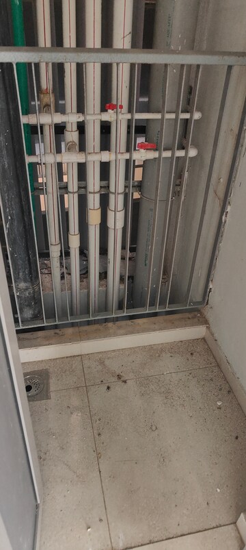  2 BHK Apartment at Kalpataru Immensa, Kolshet Road – for Rent