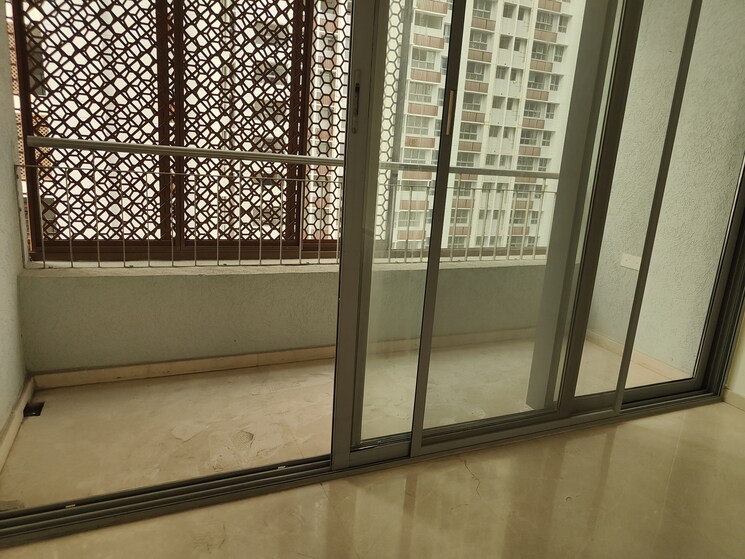 Balcony, piramal-vaikunth 3 Bedroom 1500 Sq.Ft. Apartment In Balkum Pada Thane 9554887