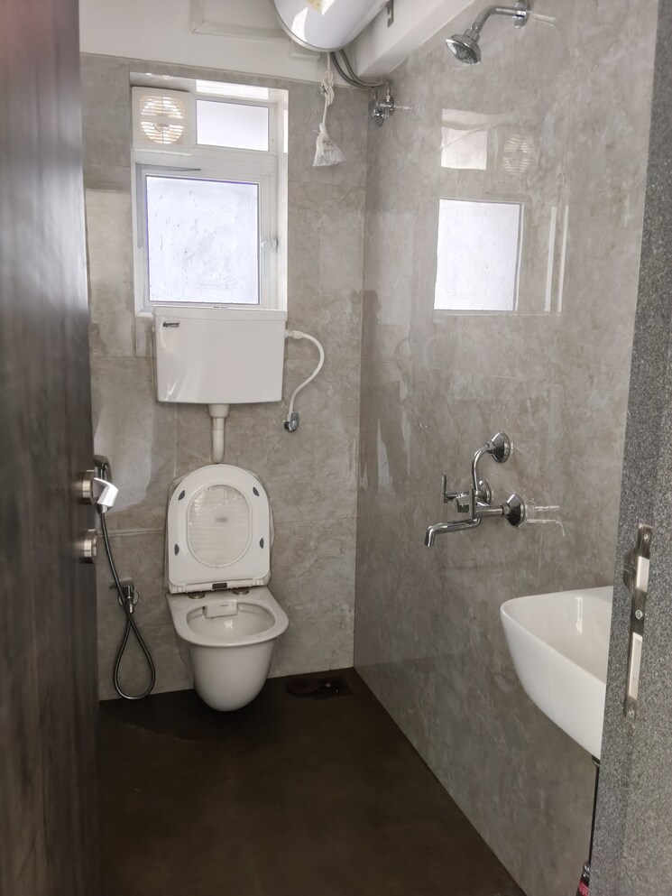 Bathroom, prabhat-residency-santacruz 1 Bedroom 255 Sq.Ft. Apartment In Santacruz East Mumbai 9554893