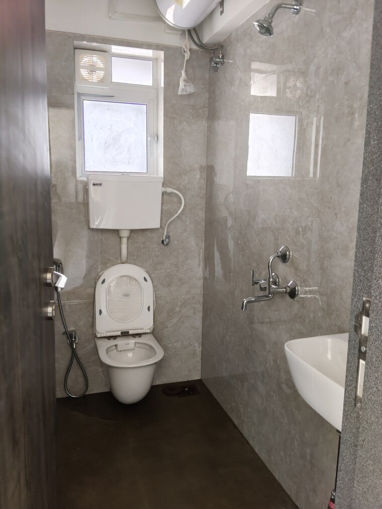 Bathroom, prabhat-residency-santacruz 1 Bedroom 255 Sq.Ft. Apartment In Santacruz East Mumbai 9554893