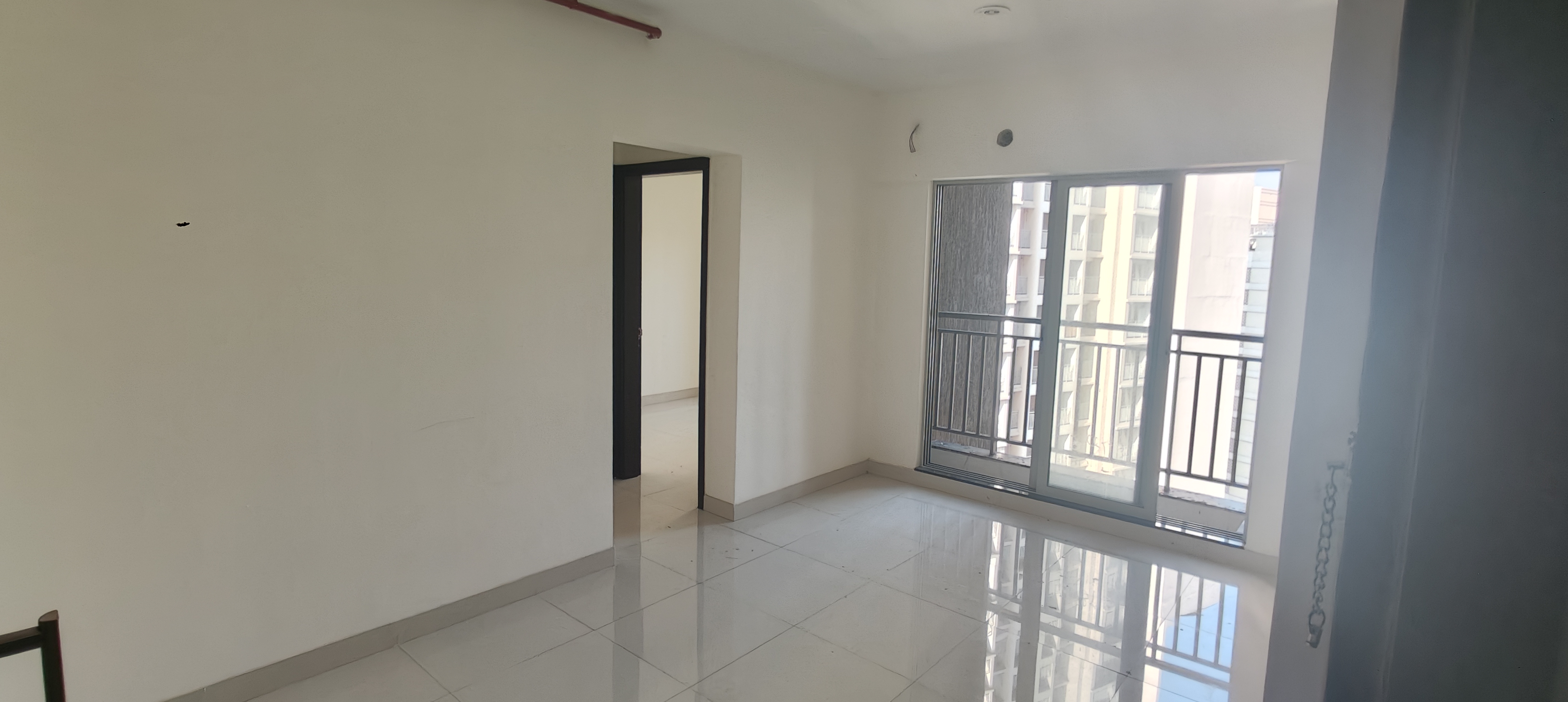 2 BHK Apartment For Rent in Ashar Metro Towers