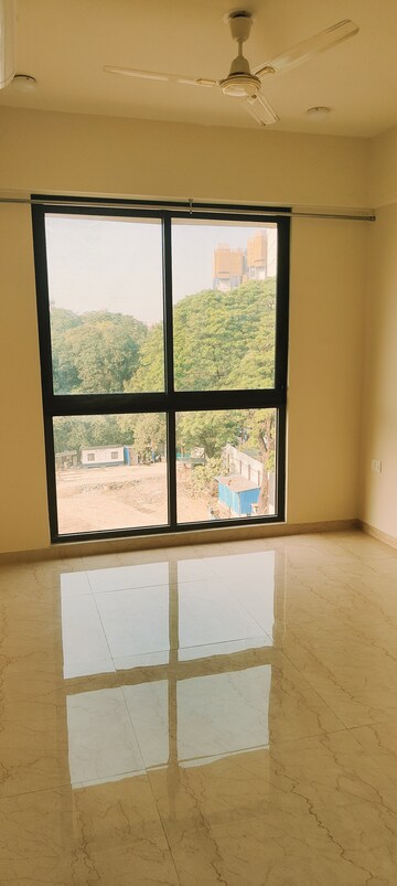 Bedroom in 3 BHK Apartment at Lodha Sterling, Kolshet Road – for Rent