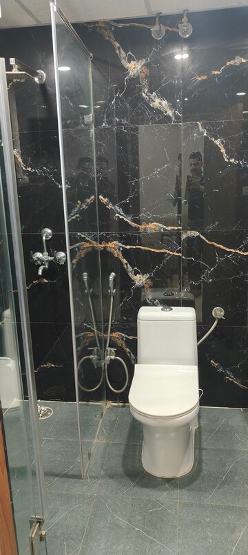 Balcony in 3 BHK Builder Floor at Ansal Plaza Gurgaon, Palam Vihar – for Sale