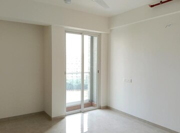 Bedroom in 2 BHK Apartment at Indiabulls One Indiabulls, Pokhran Road No Two – for Rent